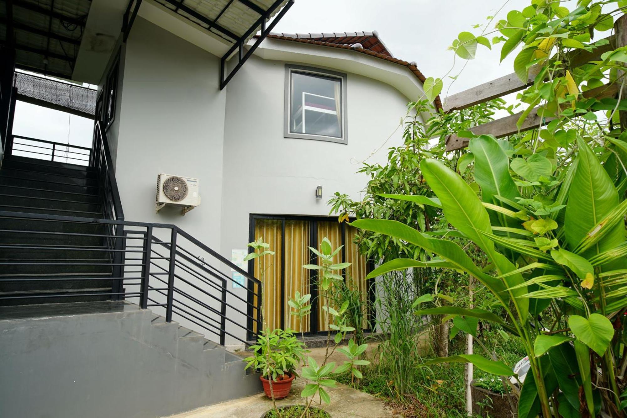 Funky Moon Kampot Hostel Bagian luar foto